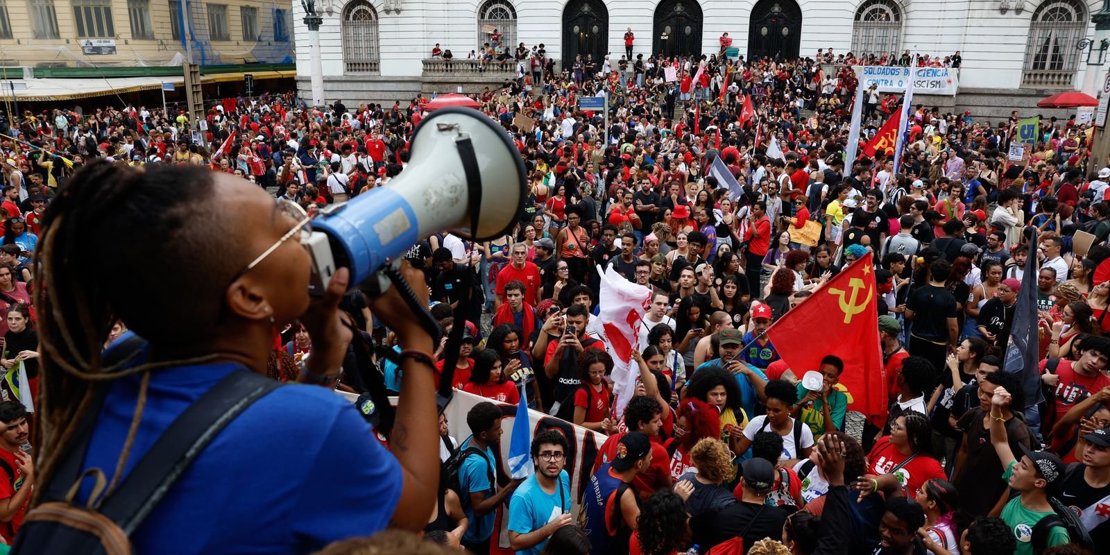 Estudantes Mobilizados em Todo o Brasil em Apoio à Candidatura de Lula