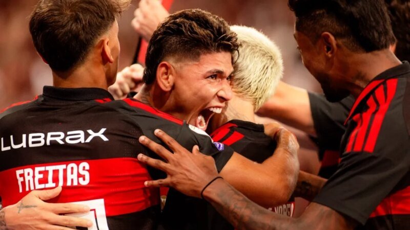 Flamengo Assume Liderança e Aumenta Chances de Título no Brasileirão