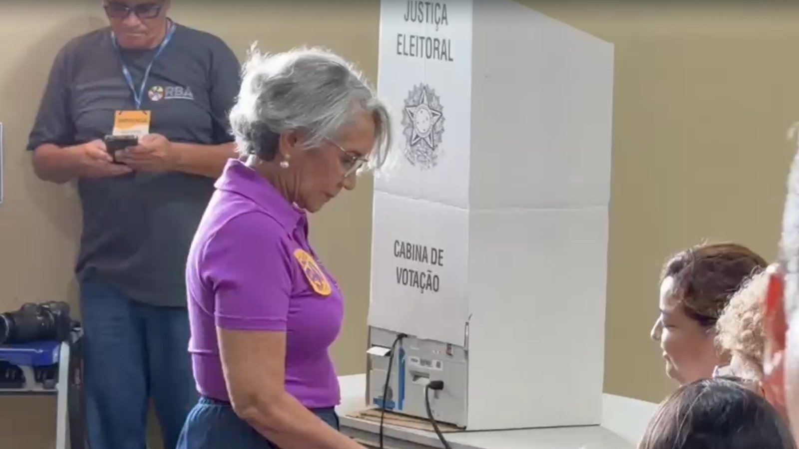 Araceli Lemos Participa do Primeiro Turno das Eleições em Belém