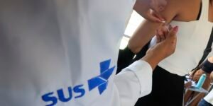 O Impacto do Negacionismo na Reemergência do Sarampo nos EUA e suas Consequências para o Brasil