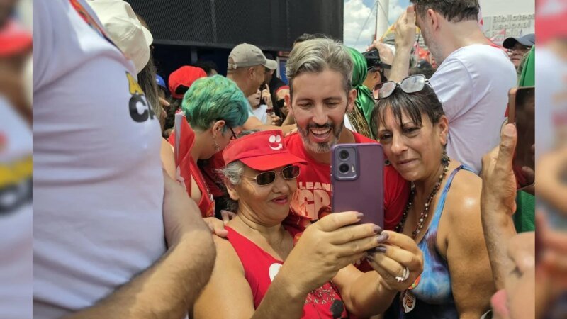 Leandro Grass Participa de Ato em Defesa de Direitos em Brasília