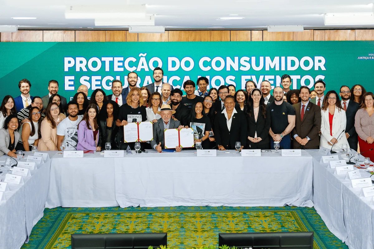 Entendendo os Fandoms e o Ato Pró-Lula no MASP