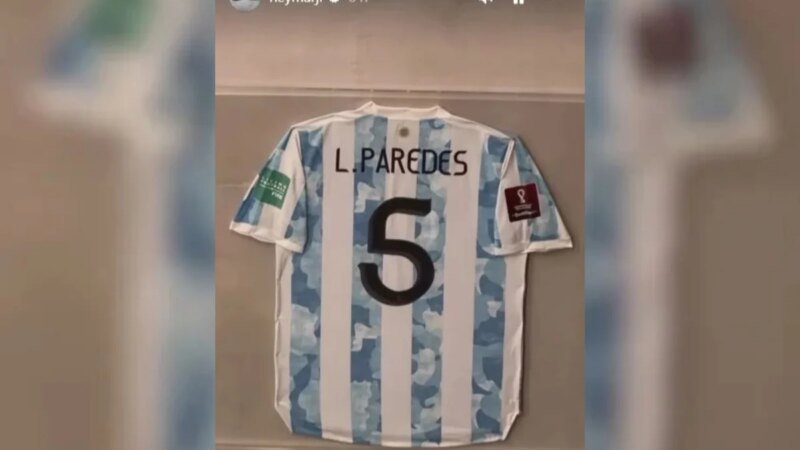 Neymar Celebra Leandro Paredes Após Eliminação do Vasco na Sul-Americana