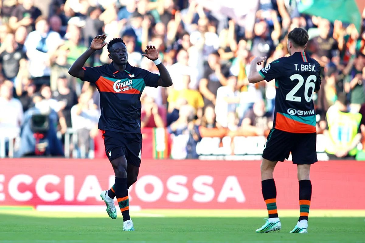 Venezia Conquista Primeira Vitória no Campeonato Italiano ao Derrotar o Napoli