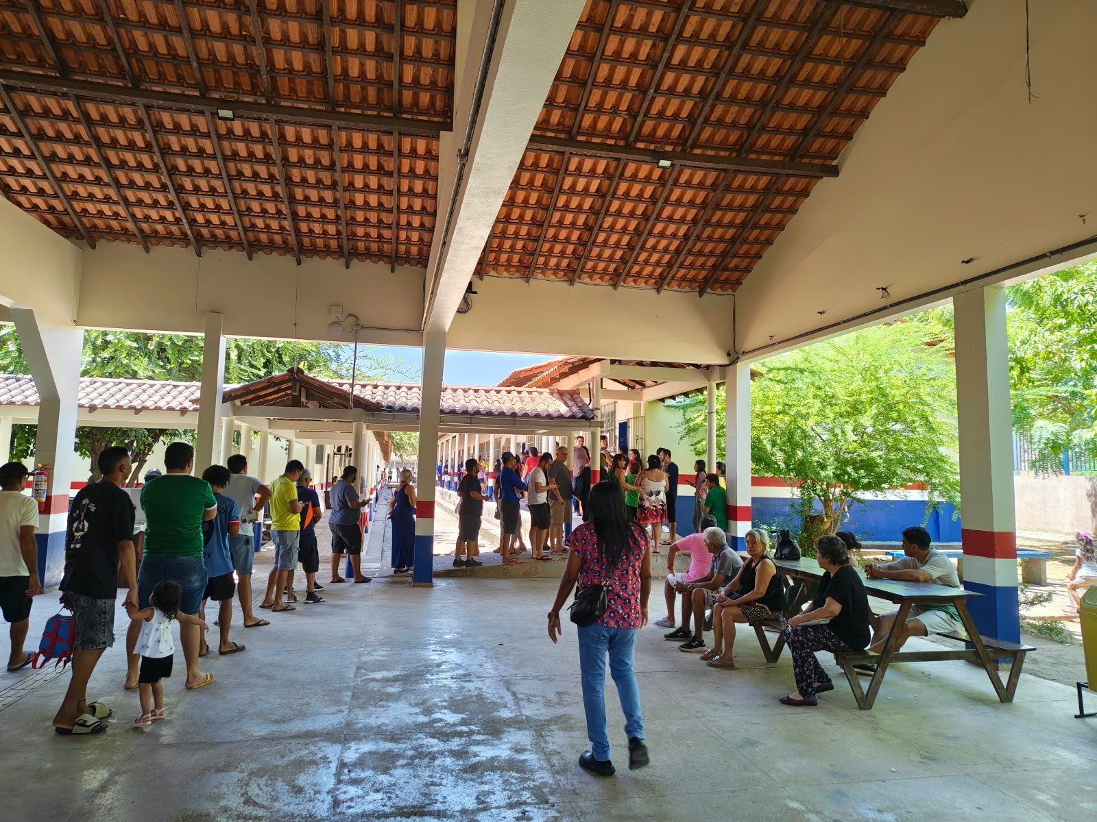 Eleições no Oeste do Pará: Filas em Santarém e Problemas com Urnas em Quatro Cidades