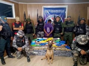 Cão Farejador Apreende 112 Kg de Drogas em Navio Rumo a Santarém